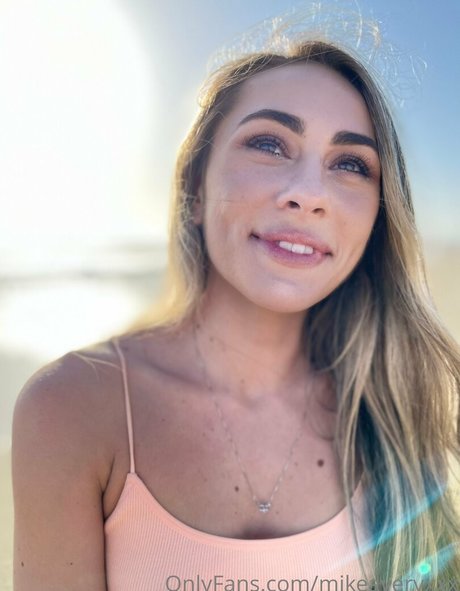 mikeaveryxxx étoile chaude image