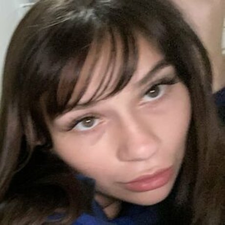 delilahdagger modèle parfait des photos