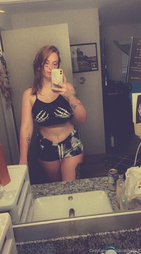acidchelle 0 actrice sexy photo