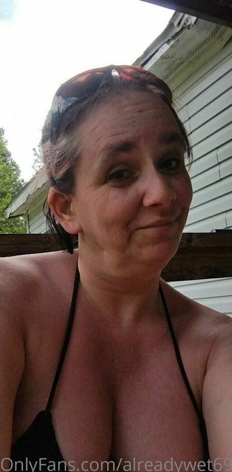 alreadywet69 star du porno parfaite photos