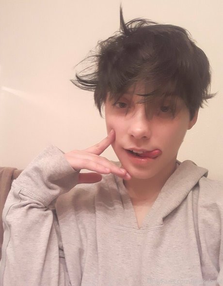 pink kunt étoile de l'art img