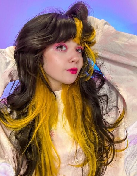 belle ladyboy onlyfans top sympa images