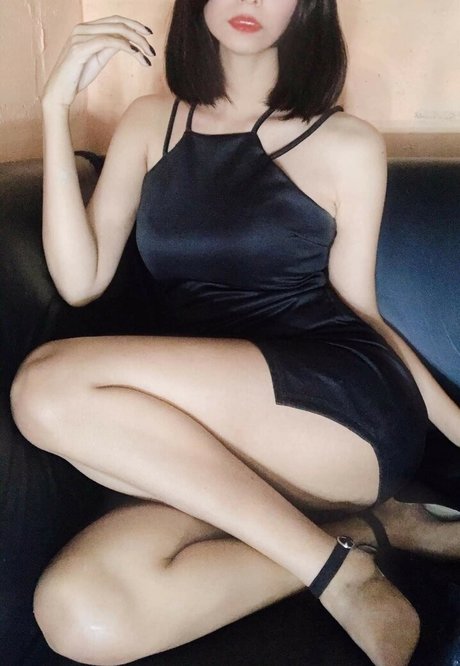 Lilywaifu actrice chaude galerie