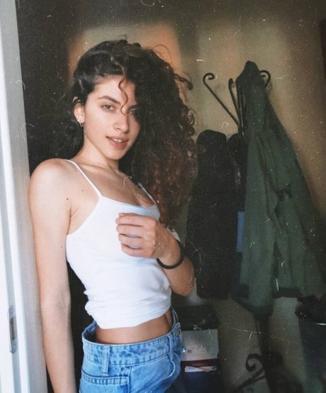 Martina Miticocchio modèle images