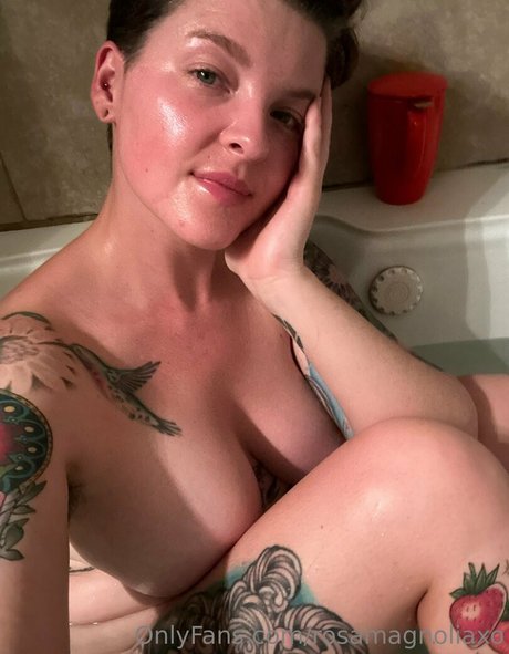 rosamagnoliaxo mannequin archive