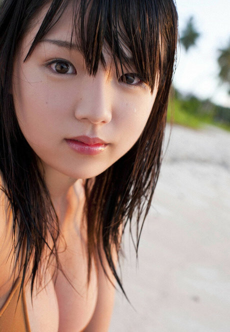 Ai Shinozaki actrice pornographique des photos