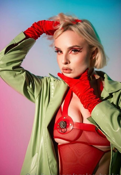 azalea banks star du porno érotique img