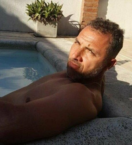 équitation accroupie uniquementfans gratuit img