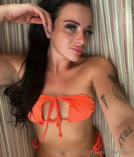 xolaylarosee étoile sexy photos