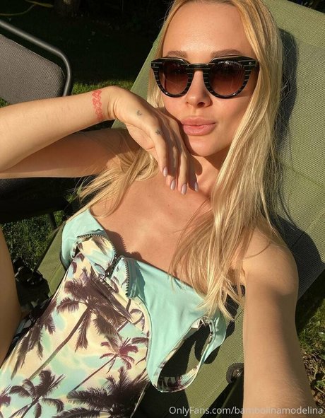 anna mommyx modèle sexy img