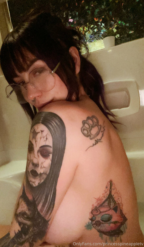 theonlinegirlfriend étoile de l'art des photos