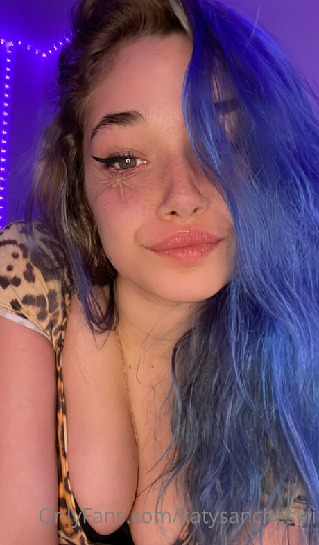 katysancheskii modèle adulte des photos