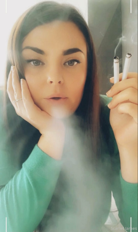 scarletjames301 joli modèle img
