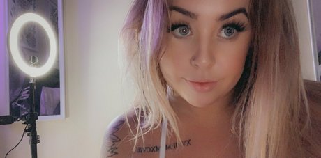 fans de femmes uniquement magnifique parfait image