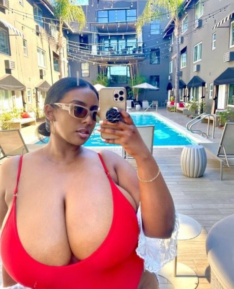 Marta Ethio actrice érotique image