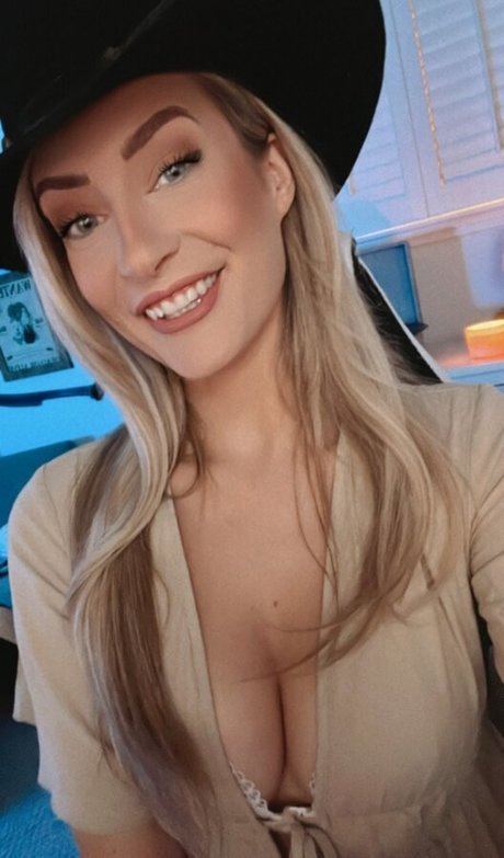 BasicWitGirl étoile des photos