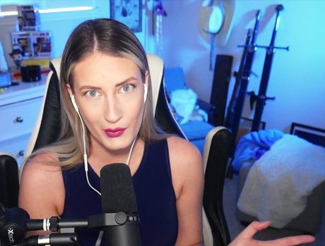 BasicWitGirl actrice pornographique photos