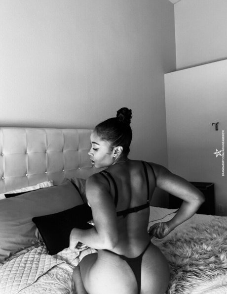 Ariane Andrew belle actrice images