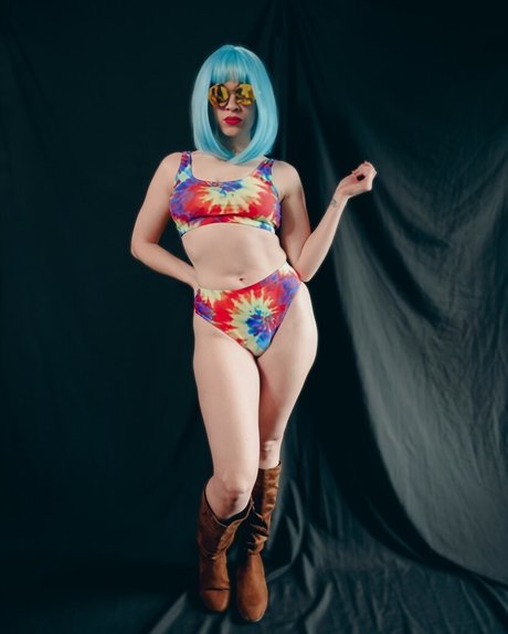 SunfyreTv jolie actrice des photos