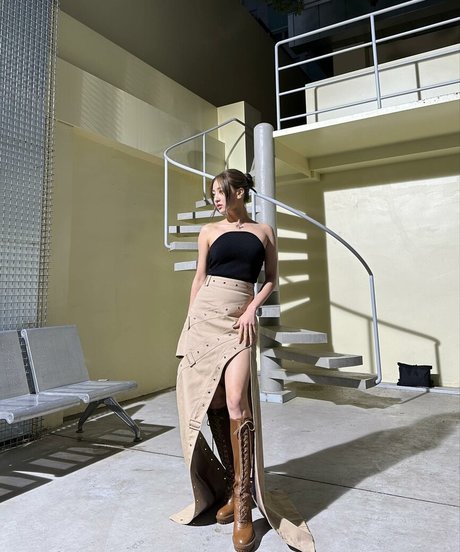 Jihyo joli modèle galerie