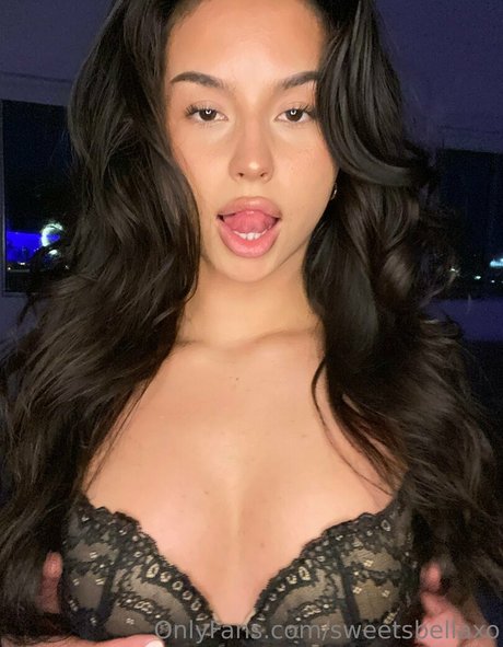 sweetsbellaxo actrice nue archive