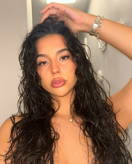 sweetsbellaxo modèle sexy photo