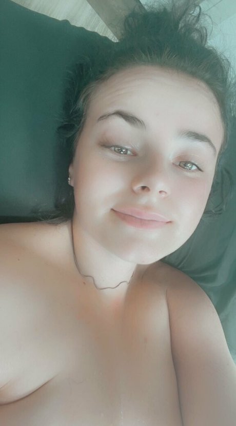 nue enceinte onlyfans chaud nu des photos