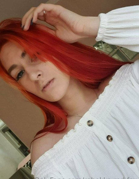 rebekka red fox modèle sexy images