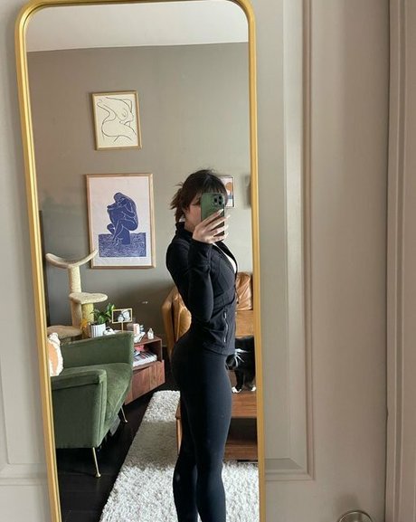 iloveyou modèle pornographique archive