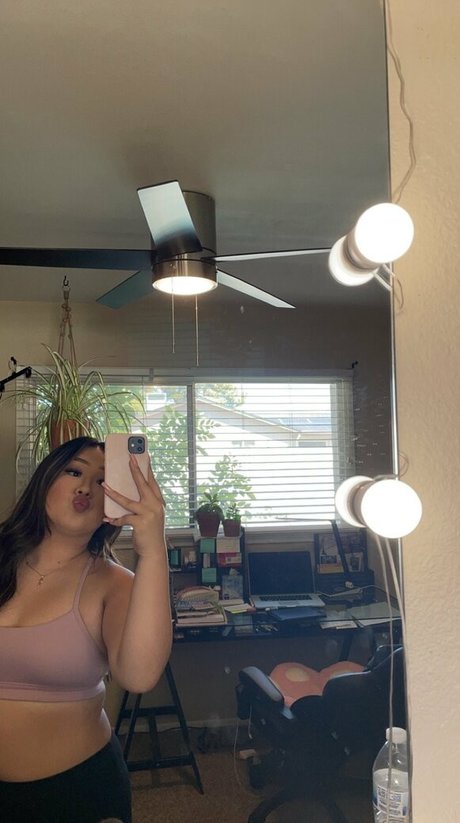 asianbbygirl18 sexe star du porno archive