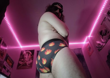 leoprince95 star érotique images