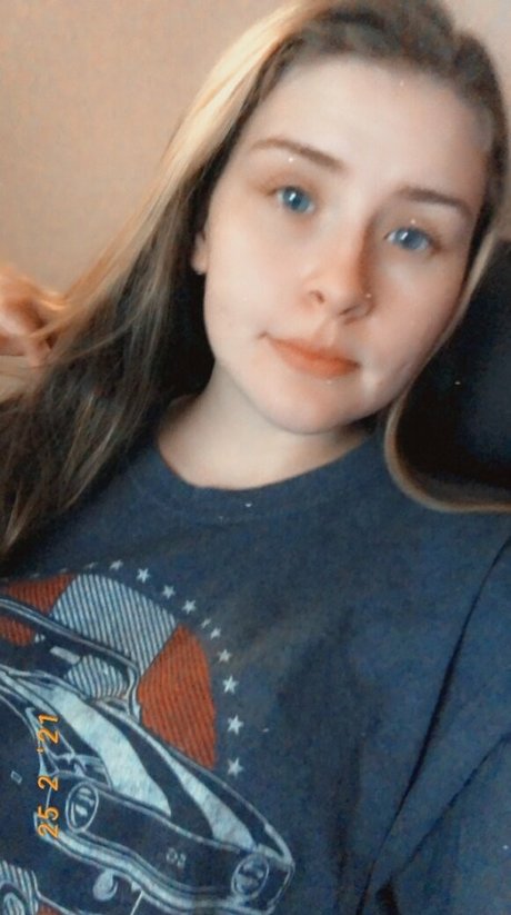 nessajade modèle joli photos