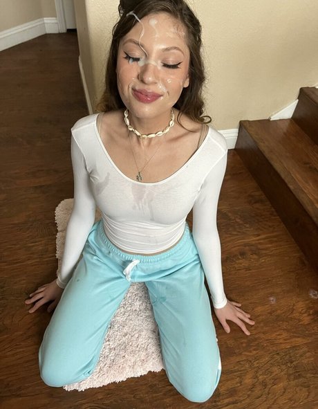 Annablossom modèle de haute qualité galerie