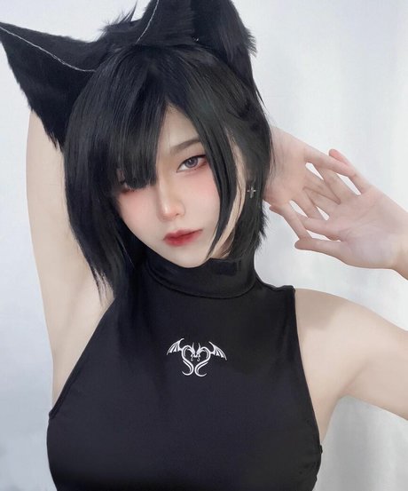 Aveline Tetsuya modèle de sexe archive