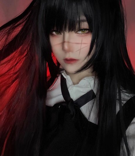 Aveline Tetsuya star du porno belle des photos