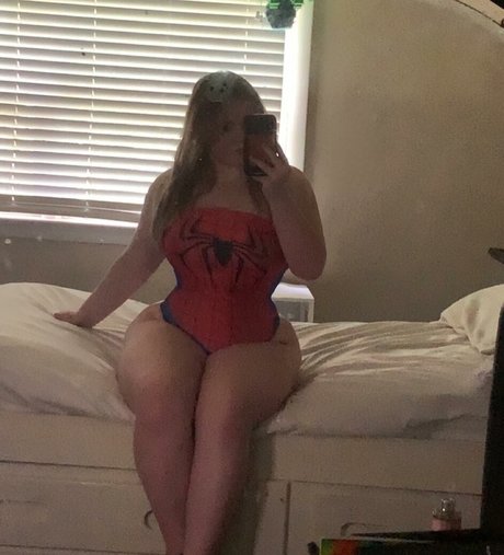 yourstrulysav étoile adulte image