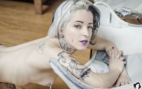 khachery star du porno en haute qualité image