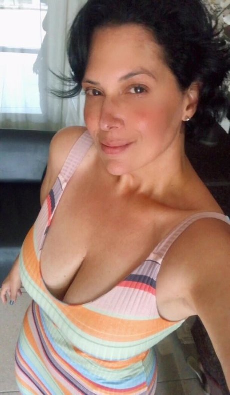 Ileuza Elias star du porno adulte collection