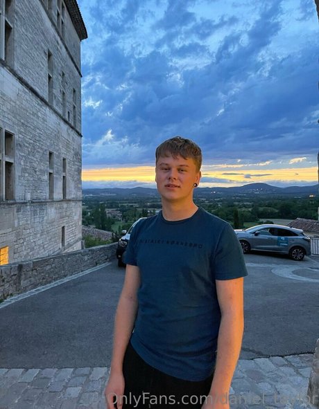 daniel taylor haut modèle images