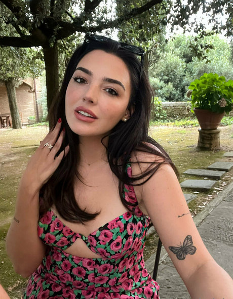 lyricsbylyla xxx étoile galeries