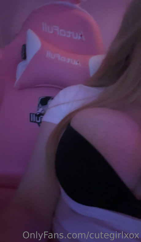 nekoalise haut de star du porno archive