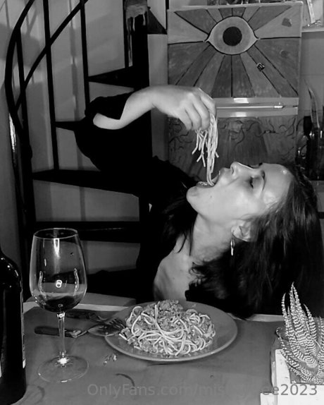 mistifyfree2023 modèle photos