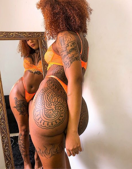 Medusaaa étoile sexy photos