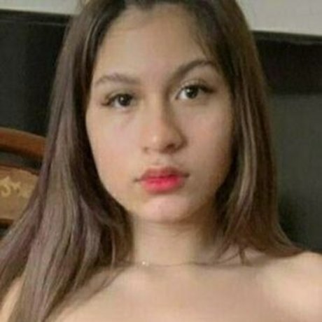 esthefania 17 modèle joli img