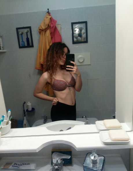 creampie blonde uniquementfans beaux nus photos