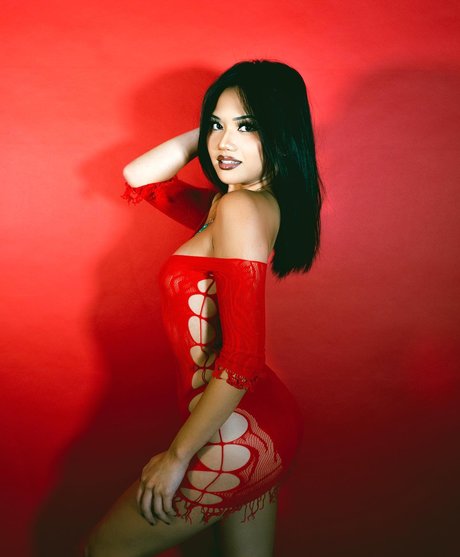 Nikkittran étoile xxx image