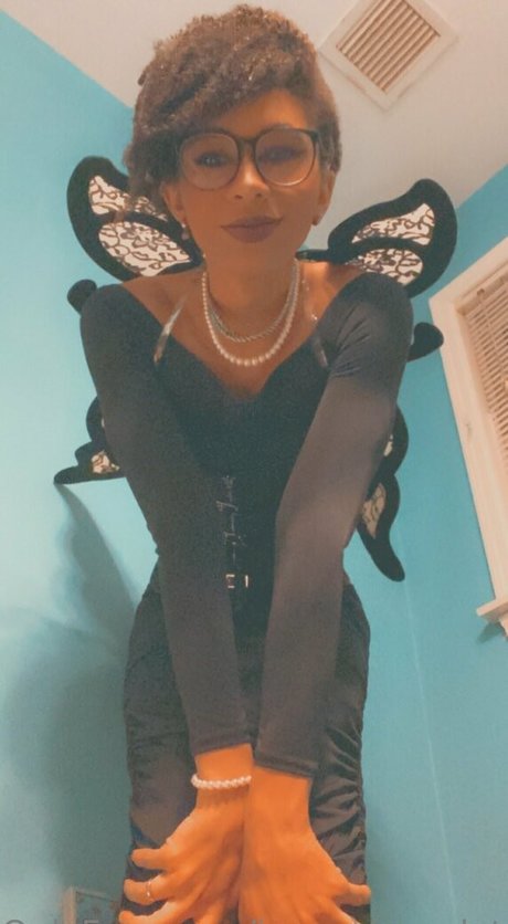 ivyevescarlet actrice nue photos