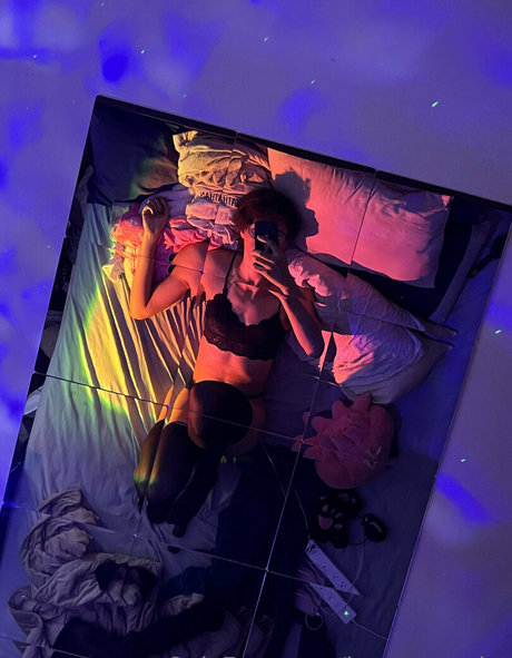 ivyevescarlet actrice collection