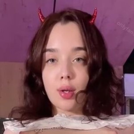 yourlovesophia star érotique collection