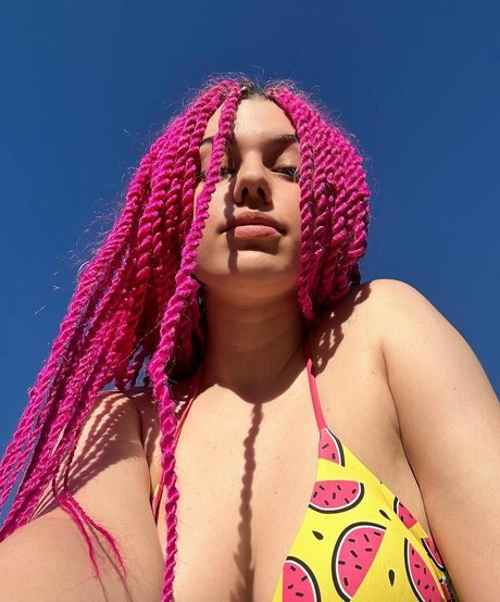 Petra Hasarova étoile de l'art archive